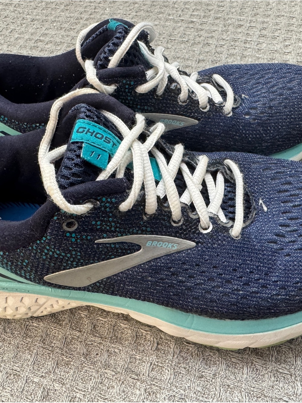 Brooks Ghost Running Shoes in Navy & Teal Accents